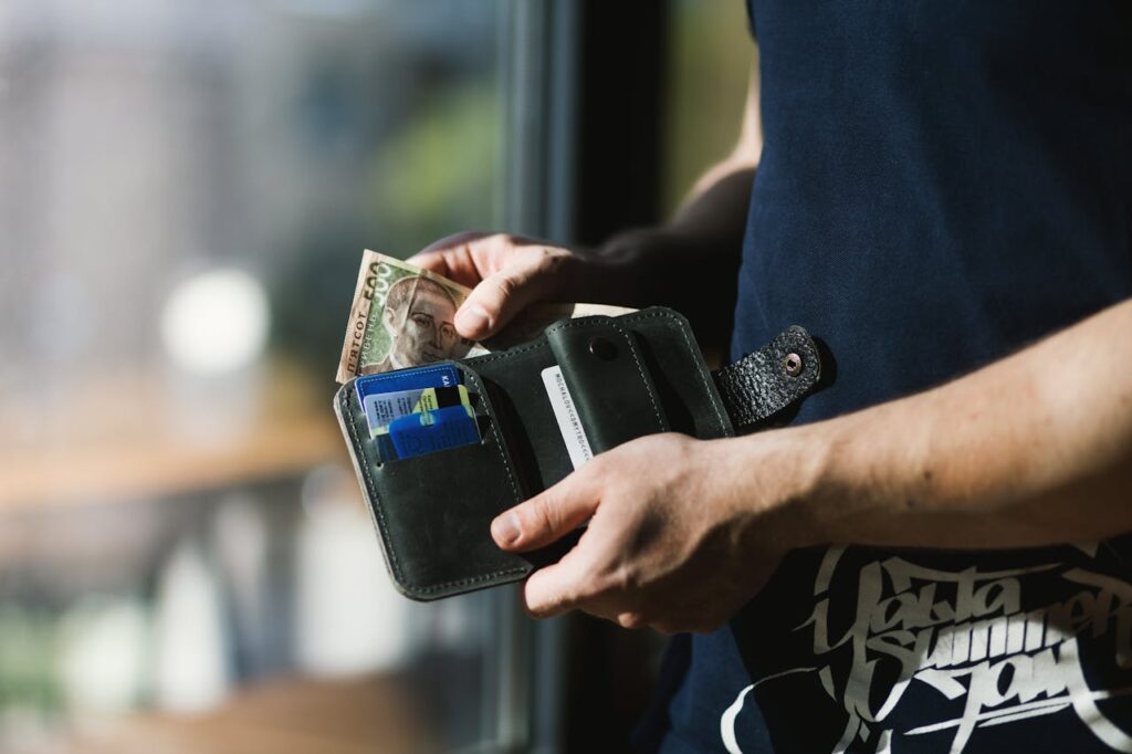 Polens Währung tauscht man am besten in den Kantoren vor Ort. Bei Einhaltung unserer Tipps, spart das Geld und ist sicher.