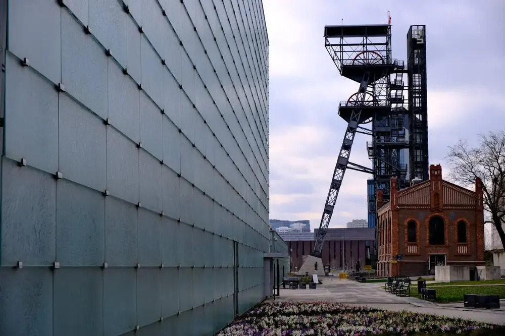 Blick auf den Aussichtsturm des Schlesichen Museums